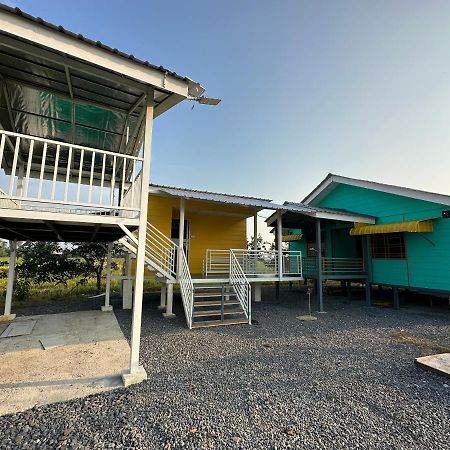 Homestay Denai Harummanis S4 Simpang Empat  المظهر الخارجي الصورة